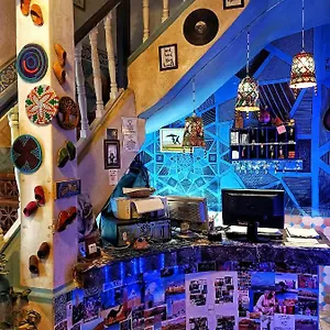 https://the-chill-art-hostel.essaouirahotels.net
